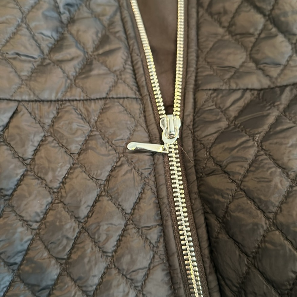 White House black market polyester quilted vest - Picture 5 of 5